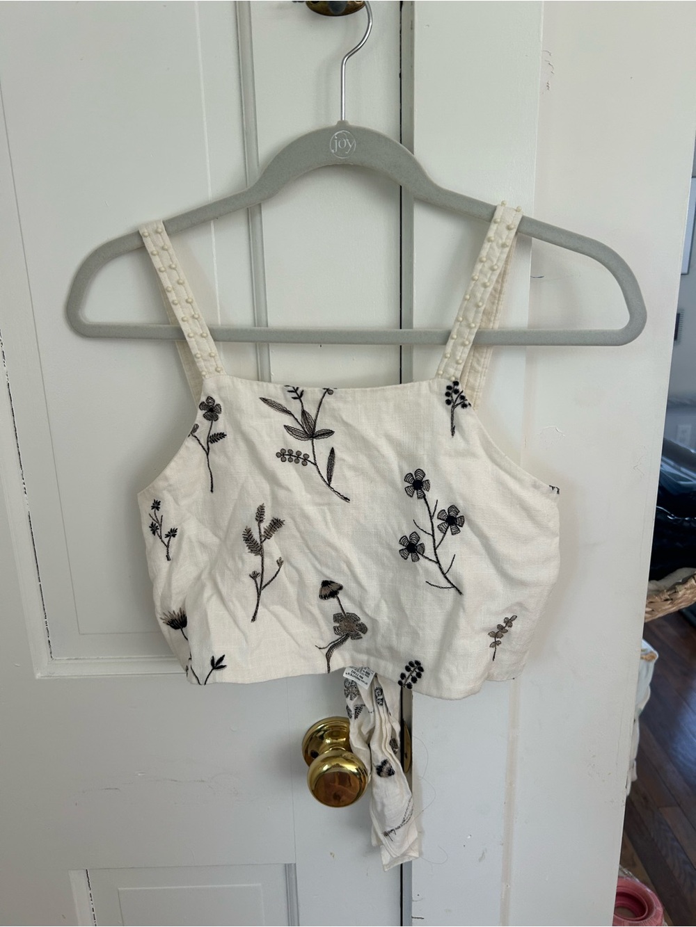 Embroidered Cream Floral Tie Crop Tank
